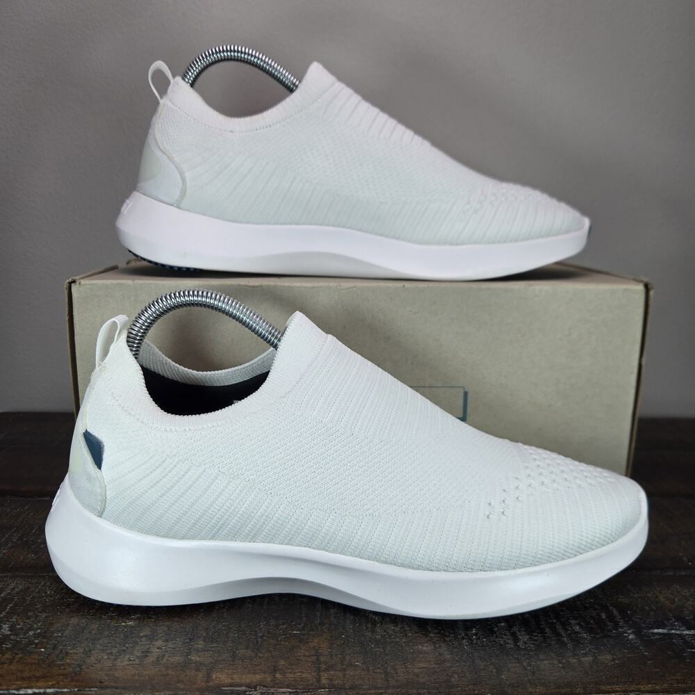 Vessi Everyday Move Slip On Womens Size 9 Waterproof Shoes Sneakers Polar White